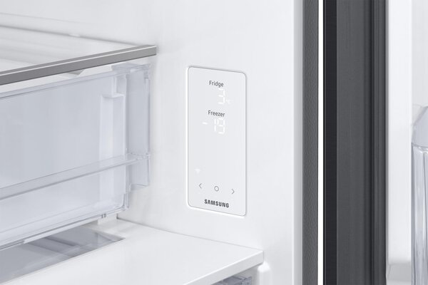 Samsung Frigorifero Combinato Capacit 538 Litri Classe energetica A Raffreddamento Ventilato colore Nero - RB53DG706AB1