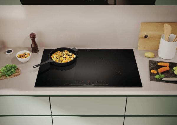 Hoover Piano Cottura a Induzione 4 Fuochi 80 cm in Vetroceramica colore Nero - HIF84DCS