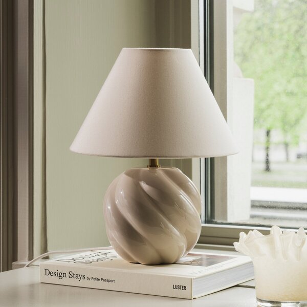 Lampade da tavolo Globen Lighting, DAHLIA, Beige, Soggiorno, Tessuto / Tessile