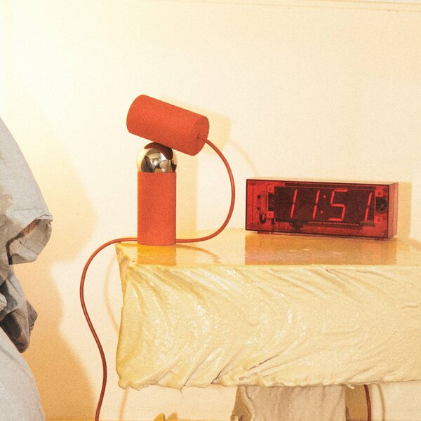 FLOS Lampada da tavolo di design Bilboquet, Rosso, Soggiorno / Sala da pranzo, Plastica, Design, Lampada da tavolo