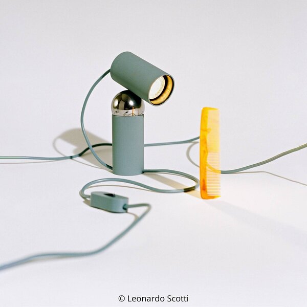 FLOS Lampada da tavolo di design Bilboquet, Verde, Soggiorno / Sala da pranzo, Plastica, Design, Lampada da tavolo