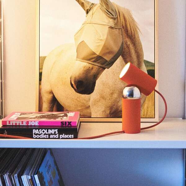 FLOS Lampada da tavolo di design Bilboquet, Rosso, Soggiorno / Sala da pranzo, Plastica, Design, Lampada da tavolo
