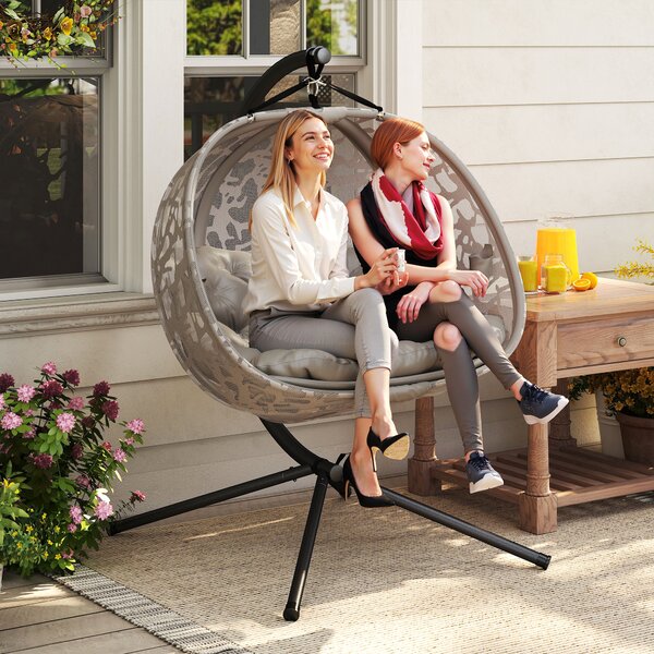 Outsunny Poltrona Sospesa 2 Posti con 2 Tasche, 2 Cuscini e Cesto Pieghevole, 130x103x172 cm|Aosom