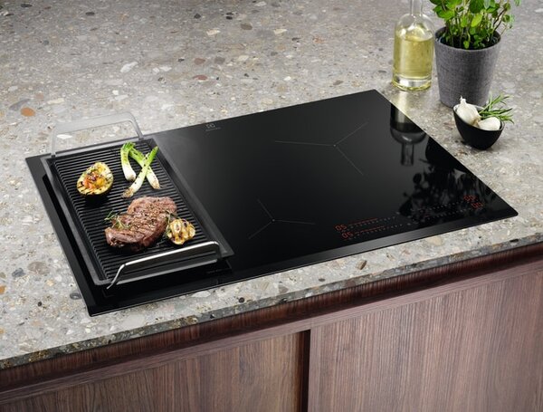 Electrolux Piano Cottura a Induzione 4 Fuochi 80 cm colore Nero Serie 700 - EIS82453