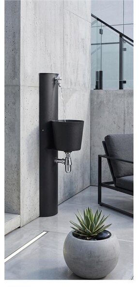 Fontana da Parete Giardino con Rubinetto e Secchio Dimensioni 30x25xh 119 cm - peso 11,5 kg con tubo rubinetto, Garantita contro la ruggine Colore Antracite