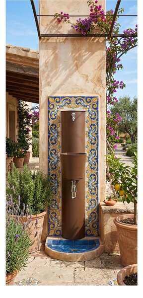 Fontana da Parete Giardino con Rubinetto e Secchio Dimensioni 30x25xh 119 cm - peso 11,5 kg con tubo rubinetto, Garantita contro la ruggine Colore Ruggine