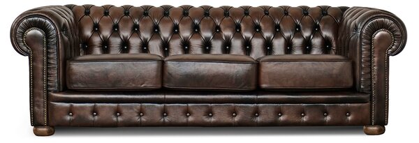 Divano Chesterfield in Pelle Primo Fiore Premium – Iconico, Finiture di Pregio
