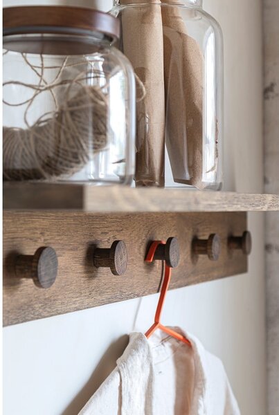 Appendiabiti da parete in rovere marrone con ripiano 90 cm Showcase - Mette Ditmer Denmark