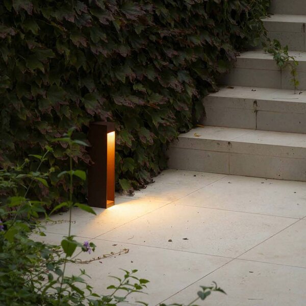 FARO BARCELONA Lampioncino LED Cerler, marrone, 35 cm, metallo, IP65, CCT Cerler, Marrone / Ruggine, Alluminio, Moderno, Lampada LED da esterni