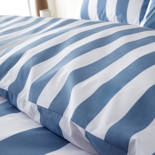 Biancheria da letto matrimoniale bianca e blu 200x200 cm Cove Stripe - Catherine Lansfield