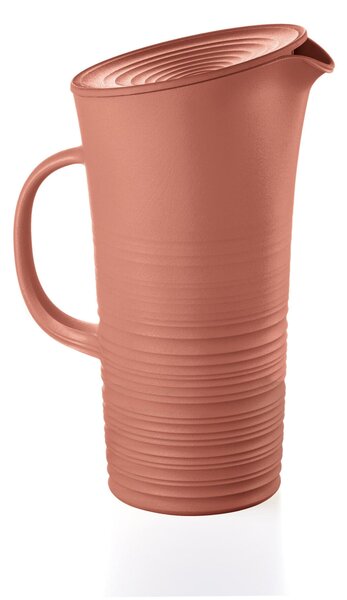 Caraffa con Coperchio, Tierra Realizzata riciclando 20 bottiglie d'acqua 18,7x13,4x10x h26,9 cm - 1800cc Post Consumed Recycled Poliestereastic, colore Terracotta