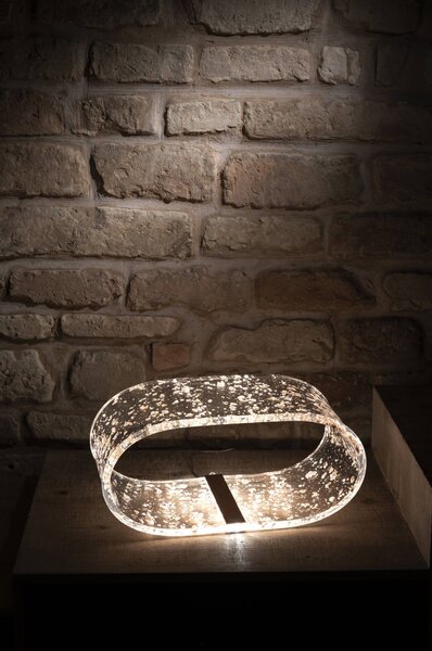 Lampada big future oro, dimensioni 33x14,5xH16 cm, spessore 10 mm