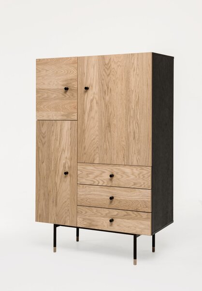 Jugend Highboard Oak in legno ingegnerizzato e massiccio, acciaio, dimensioni 90 x 42 x h142 cm, peso 72 Kg, finitura rovere, nero