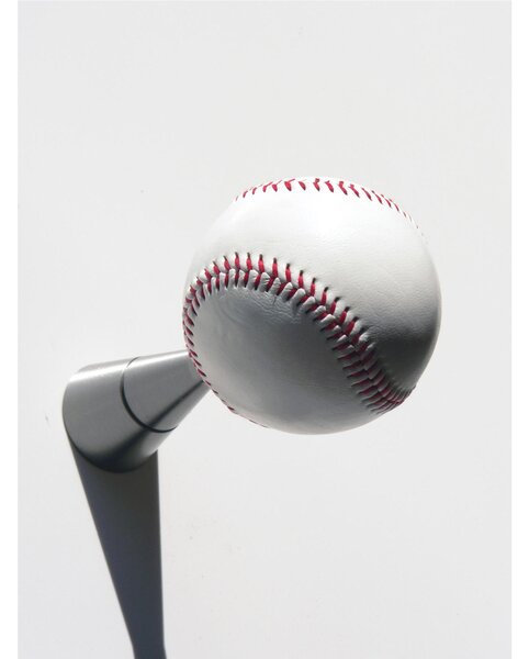 Appendiabiti da parete in acciaio inossidabile BASEBALL dimensioni 7x7x h 13,5 Cm Pomello con Pallina da Baseball Finitura Inox Lucido