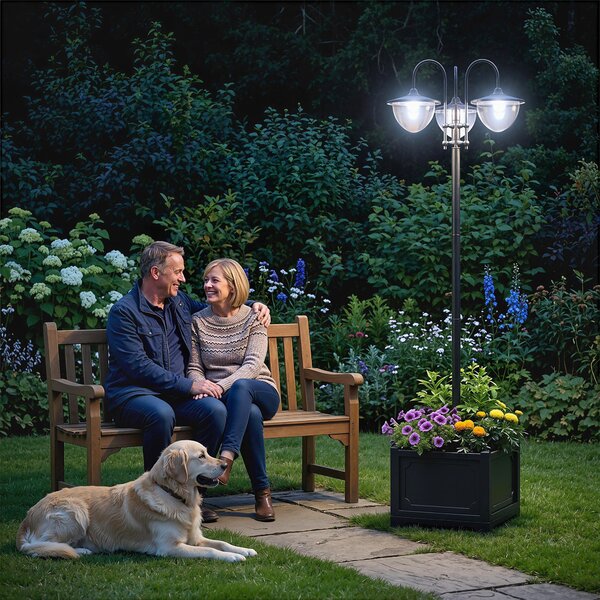 Outsunny Lampione Intelligente a Pannelli Solari con 3 Lampade Led, 3 livelli e Accensione Automatica, 60x55x189 cm, Nero | Aosom Italy