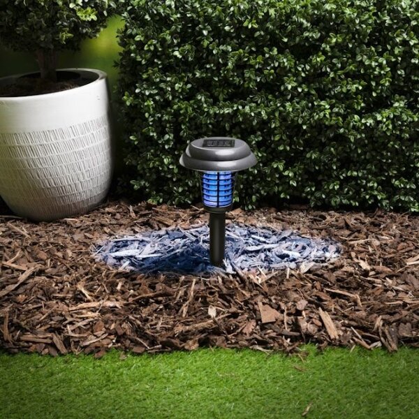 Grundig - Lampada solare a LED e trappola per insetti con LED UV, batteria 1xAA 600 mAh, IPX4