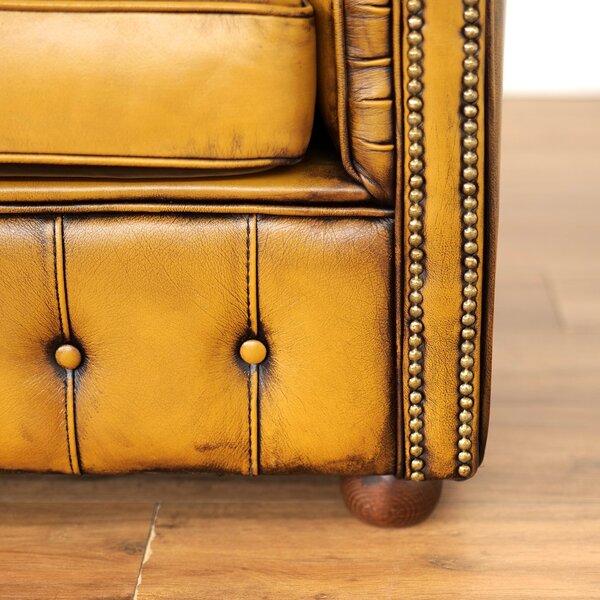 Poltrona Chesterfield Medium Pelle Primo Fiore Giallo Old America - Design Iconico