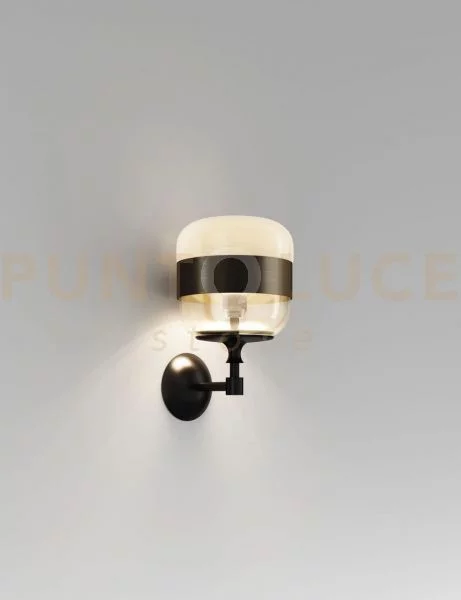Futura applique a parete p ambra ottone montatura nero opaco 1 luce