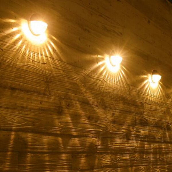 Applique Led 2W Nero con pannello solare IP44 Bianco caldo 2700K con sensore crepuscolare Aigostar