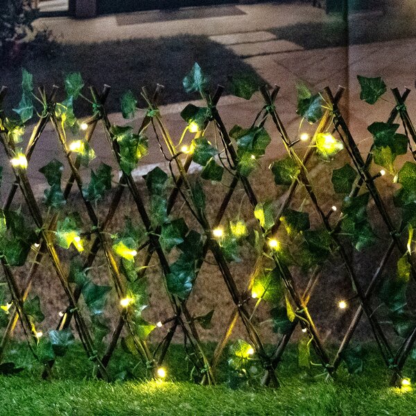 Siepe artificiale luminosa 56 Led a energia solare Recinzione grigliato in legno con foglie di edera da 2 metri alta 30cm Bianco caldo Aigostar