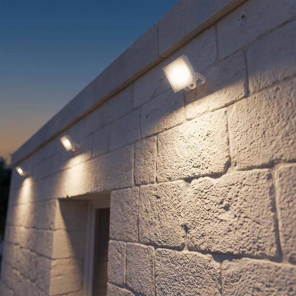 Faro LED 30W IP65 in Alluminio Bianco con OSRAM chip LED Colore Bianco Caldo 3.000K