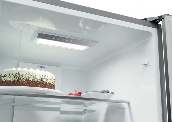Haier Frigorifero Combinato 3 Porte Capacit 303 Litri Classe energetica D Raffreddamento No Frost colore Acciaio Inox - HTR3518DNMX