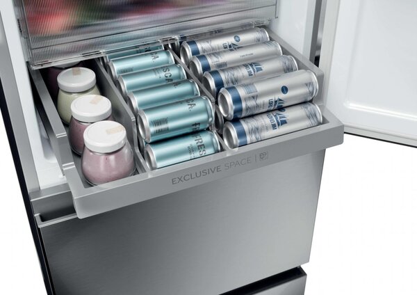 Haier Frigorifero Combinato 3 Porte Capacit 303 Litri Classe energetica D Raffreddamento No Frost colore Acciaio Inox - HTR3518DNMX