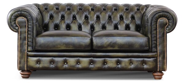 Divano Chesterfield in Pelle Primo Fiore Premium – Iconico, Finiture di Pregio