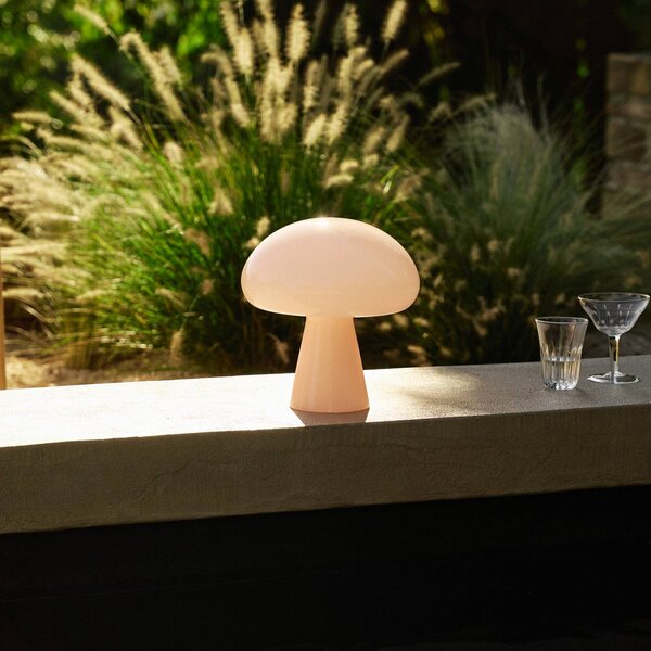 GUBI Gubi Lampada da tavolo LED ricaricabile Obello, rosa cipria, IP44, vetro dimmerabile, Violetto / Fucsia / Rosa, Soggiorno / Sala da pranzo, Vetro, Design