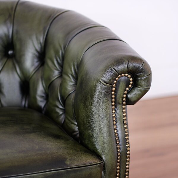 Poltrona Chesterina Pelle Primo Fiore Premium - Design Iconico