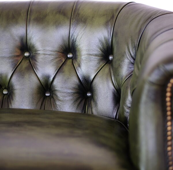 Poltrona Chesterina Pelle Primo Fiore Premium - Design Iconico