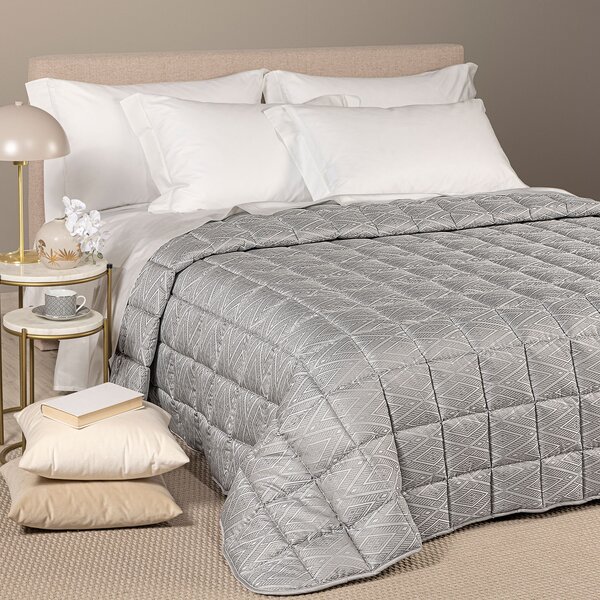 Trapunta Leggerissima In Raso Jacquard Minerva Matrimoniale Dreaming Tortora Caleffi