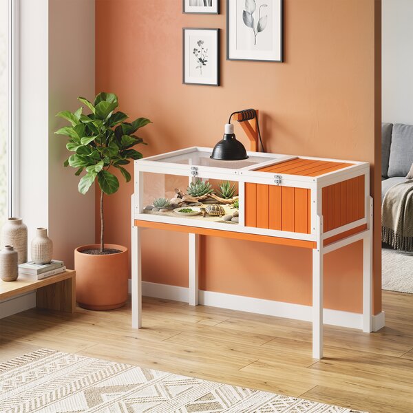 PawHut Casetta Tartarughe Rialzata con Divisorio, Vassoio Estraibile, in Legno e PS, 104x53x82 cm, Arancione e Bianco | Aosom Italy