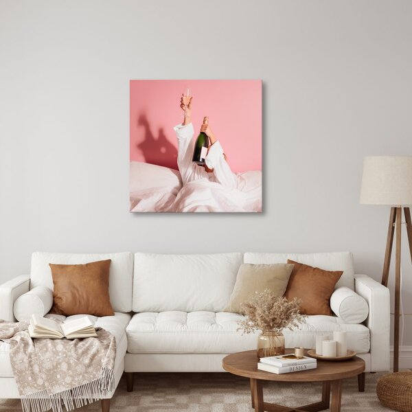 Quadro su tela – Celebrazione in letto bianco