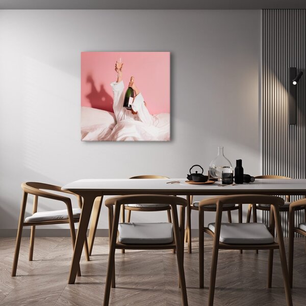 Quadro su tela – Celebrazione in letto bianco
