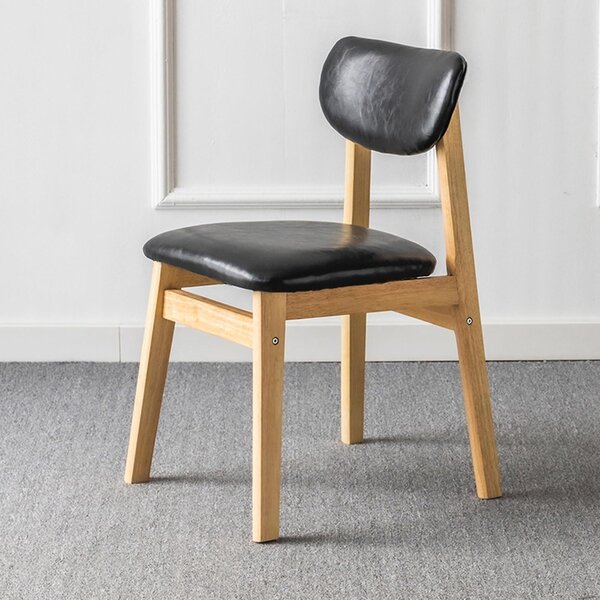 Sedia da ufficio confortevole con gambe in legno