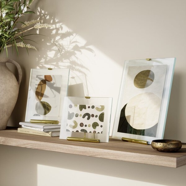Cornice dorata in vetro verticale con sostegno 16x20 cm Flute – Umbra