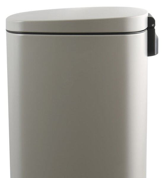 Cestino per la spazzatura grigio tortora in acciaio con pedale 50 l Akira – Spirella