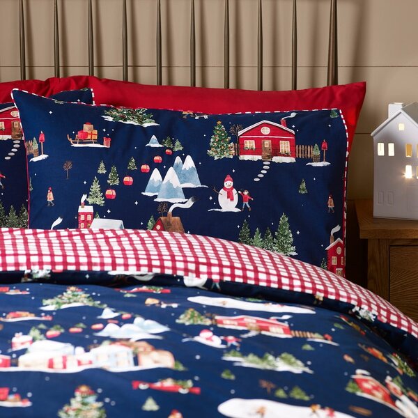 Set copripiumino e federa blu per letto matrimoniale 200x200 cm Ski Village – Catherine Lansfield