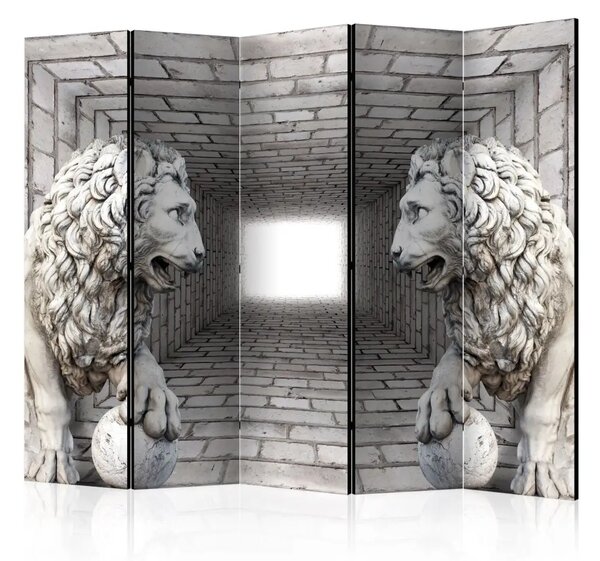 Paravento design Leoni di pietra II - animali astratti in corridoio di pietra