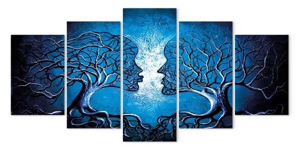 Quadro moderno Bacio zaffiro - alberi a forma di viso su sfondo blu