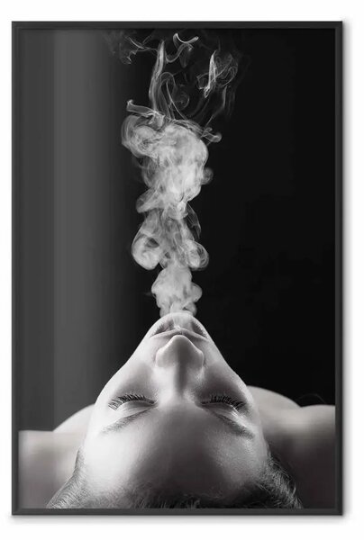 Poster: Nuvola di fumo - volto femminile bianco e nero con fumo bocca