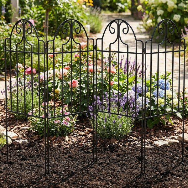 Outsunny Set di 4 Recinzioni da Giardino Metalliche 125x57 cm con Design Ad Arco Resistenti Facili da Installare per Patio Prato Nero | Aosom Italy