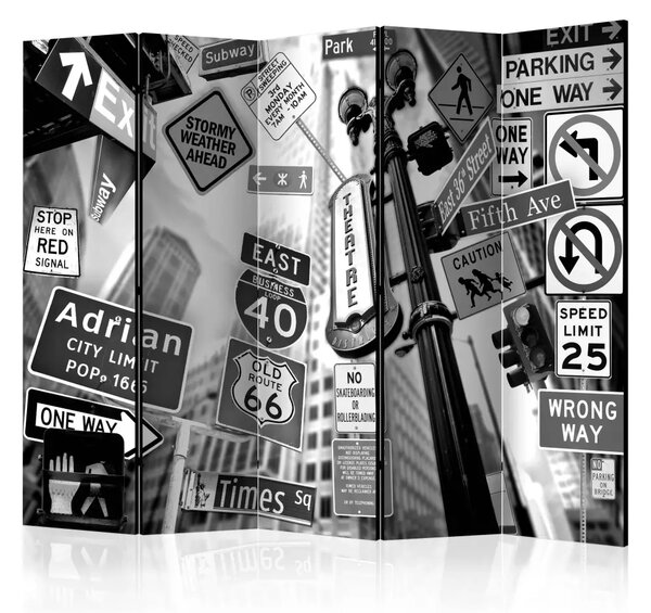 Paravento design Strade di Manhattan II - segnaletica stradale in bianco e nero