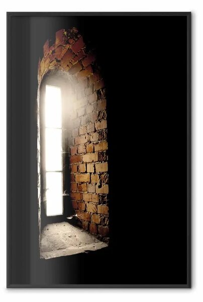 Poster: Luce nel muro - architettura antica con piccola finestra di mattoni