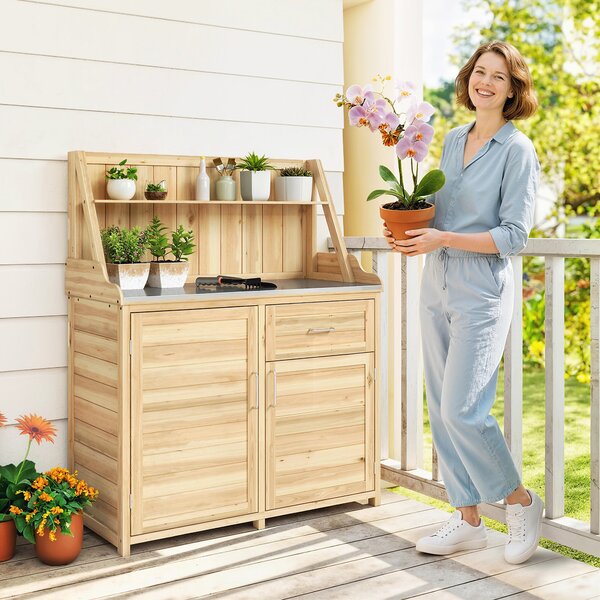 Outsunny Armadio da Giardino in Legno con Piano di Lavoro in Metallo Zincato Cassetto e Ripiano 100x45x129,5cm Naturale | Aosom Italy