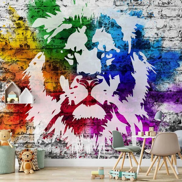 Carta da parati moderna Città in Africa - motivo leone colorato su sfondo bianco