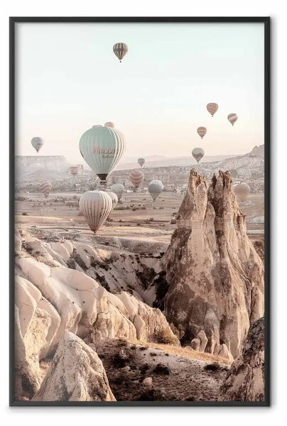 Poster: Viaggio incantato - paesaggio con picchi rocciosi e mongolfiere