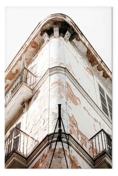 Quadro contemporaneo Angolo meridionale verticale - vecchio edificio in città