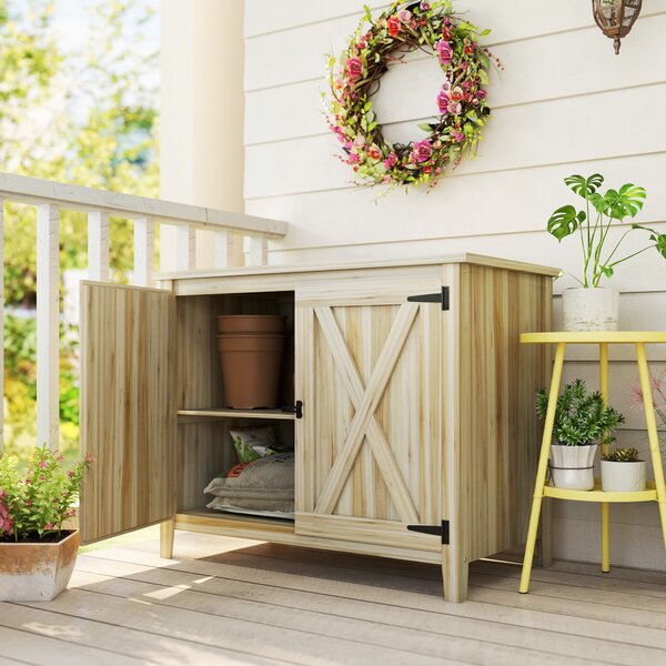Outsunny Armadio da giardino in legno, armadio da esterno in legno con ripiani e doppie porte, 110 x 60 x 88,5 cm, legno naturale | Aosom Italy